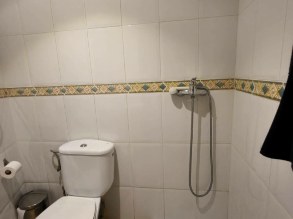 Commercial Premises In Valencia (70 M²)