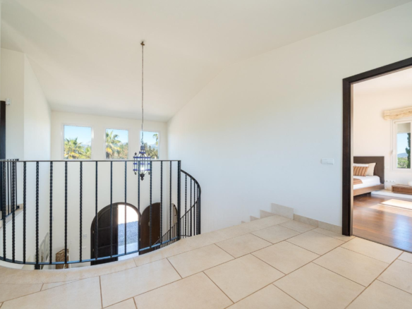 4-bedroom Villa In Binissalem, Spain (243 M²)