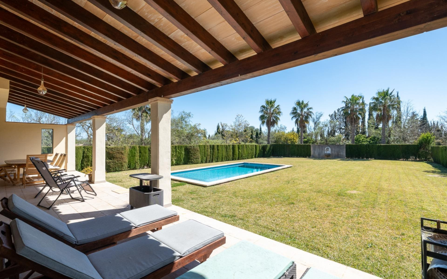 4-bedroom Villa In Binissalem, Spain (243 M²)