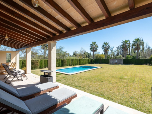 4-bedroom Villa In Binissalem, Spain (243 M²)