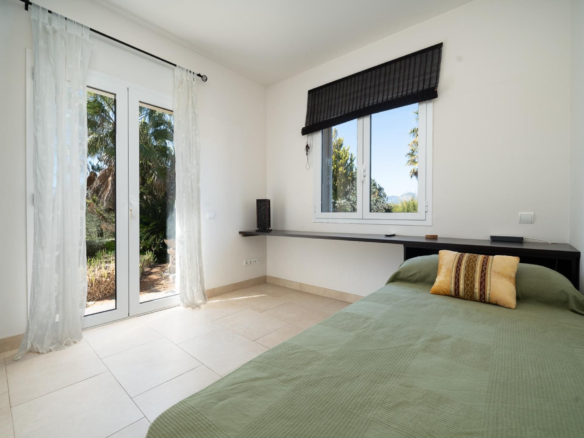 4-bedroom Villa In Binissalem, Spain (243 M²)