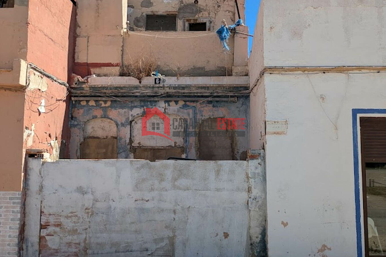 3-bedroom Terraced House In Valencia (79 M²)
