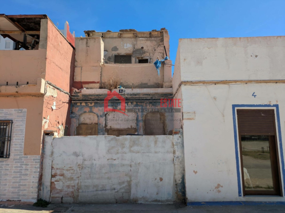 3-bedroom Terraced House In Valencia (79 M²)