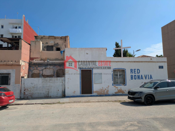 3-bedroom Terraced House In Valencia (79 M²)