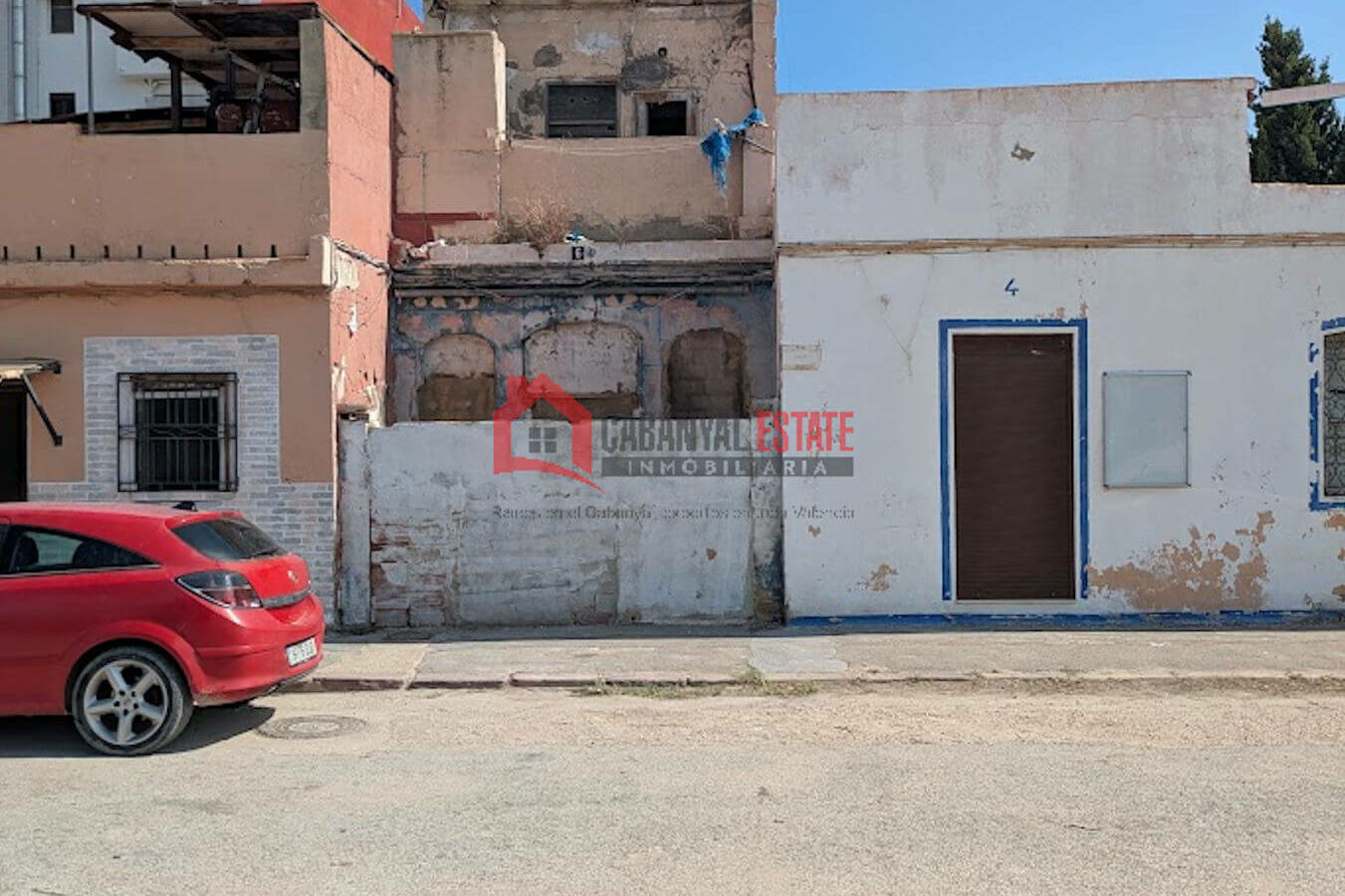 3-bedroom Terraced House In Valencia (79 M²)