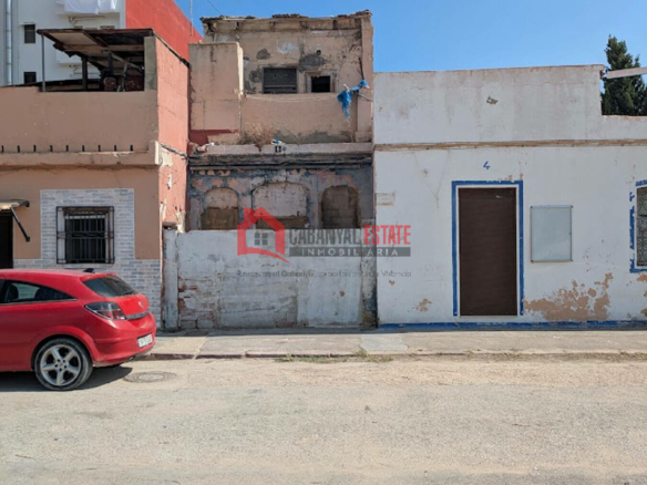 3-bedroom Terraced House In Valencia (79 M²)