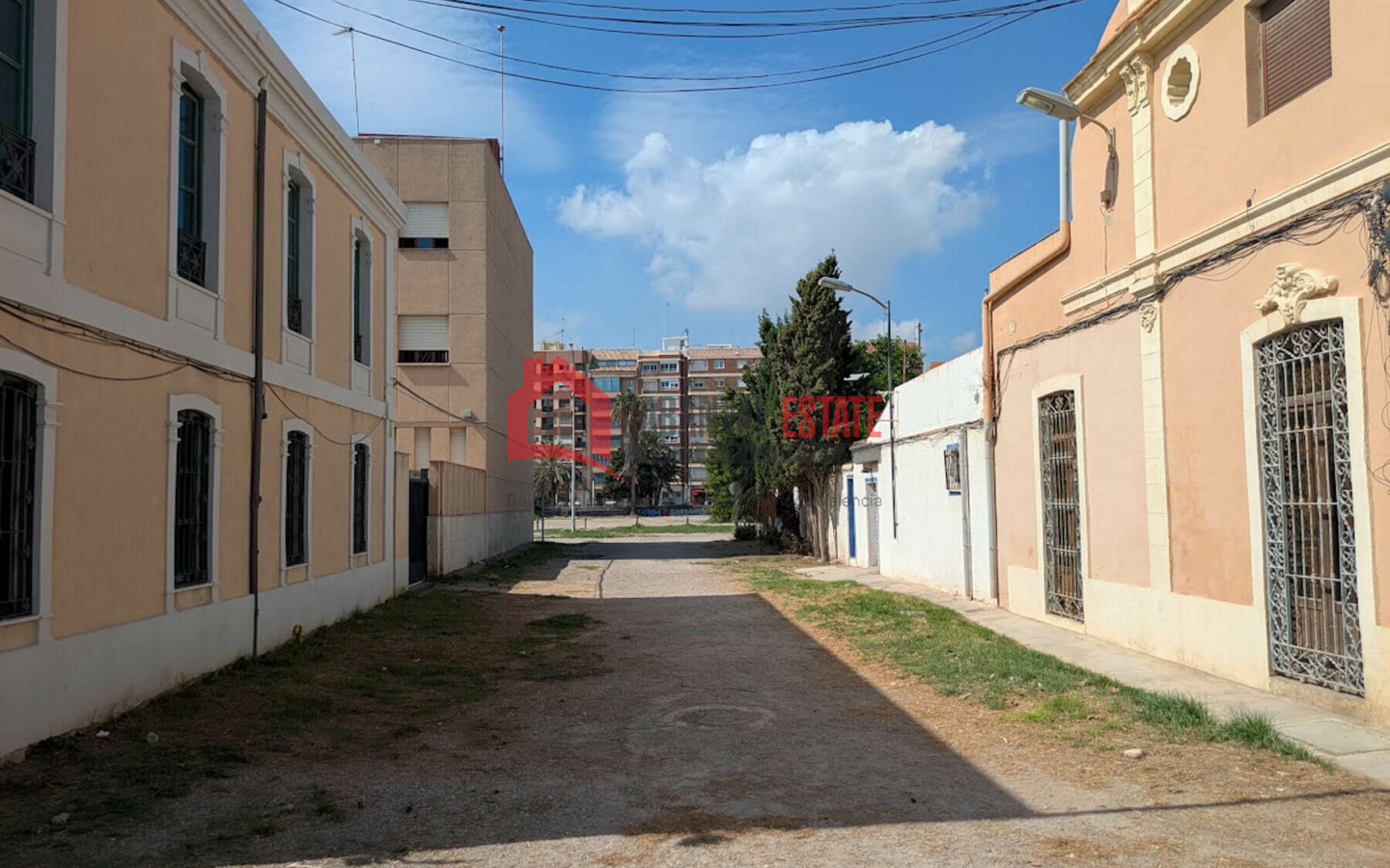 3-bedroom Terraced House In Valencia (79 M²)