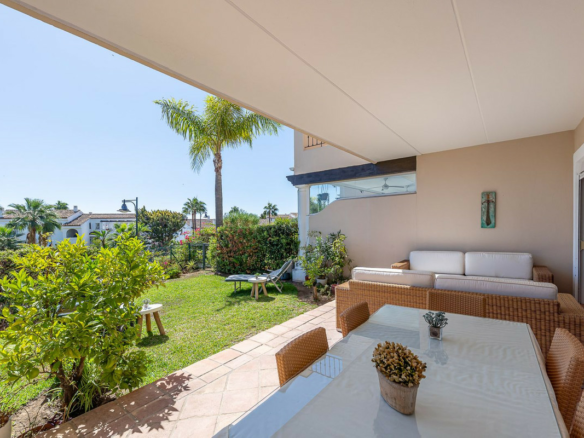 3-bedroom Property In El Paraiso, Spain (186 M²)
