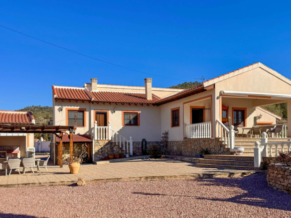3-bedroom Detached Villa In Cañada De La Leña, Spain (385 M²)