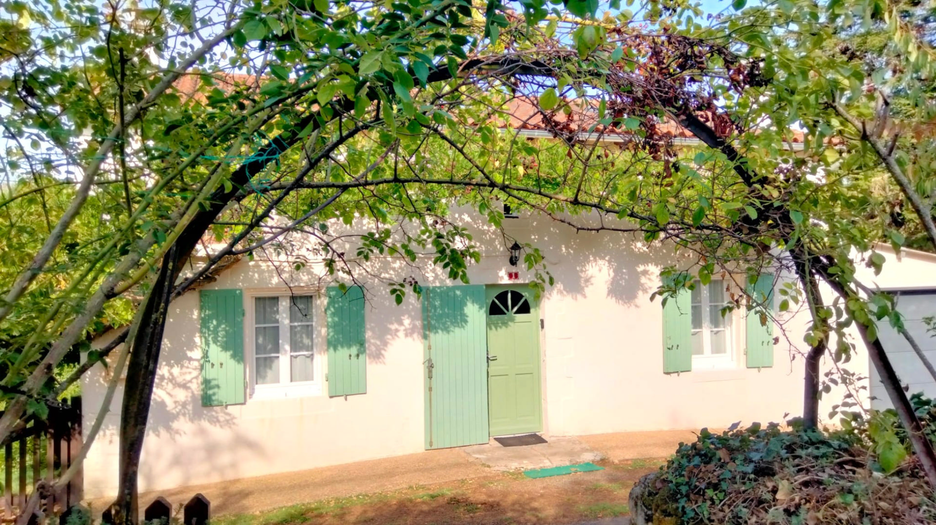 2-bedroom Village House In Bioussac, France (125 M²)