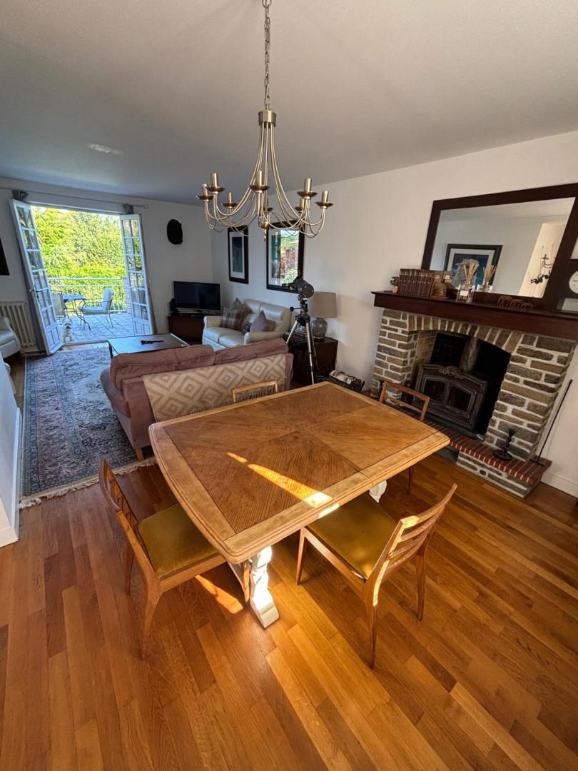 4-bedroom Village House In Jumilhac-le-grand, France (132 M²)