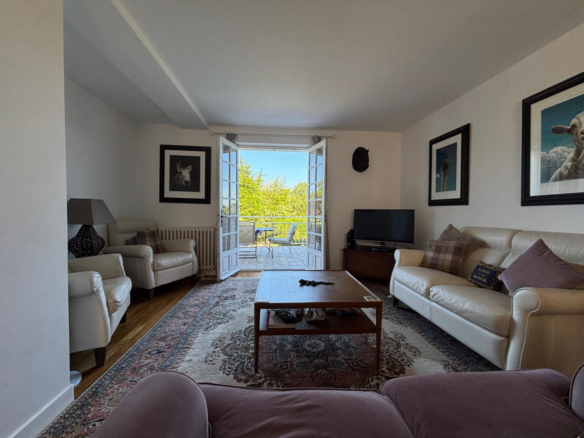 4-bedroom Village House In Jumilhac-le-grand, France (132 M²)