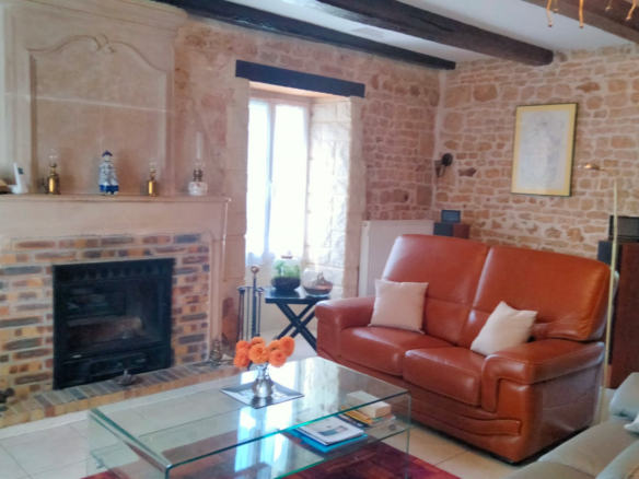 2-bedroom Village House In Bioussac, France (125 M²)
