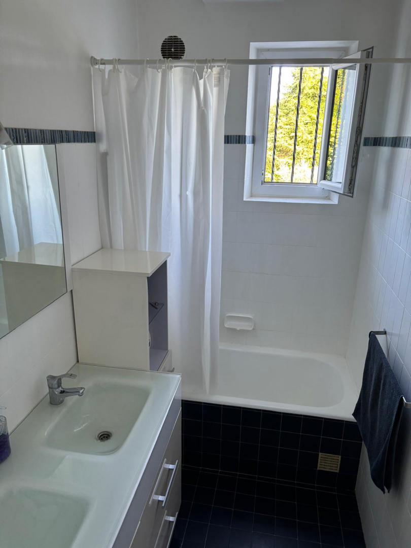 4-bedroom Village House In Jumilhac-le-grand, France (132 M²)