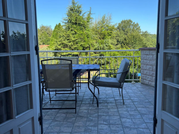 4-bedroom Village House In Jumilhac-le-grand, France (132 M²)