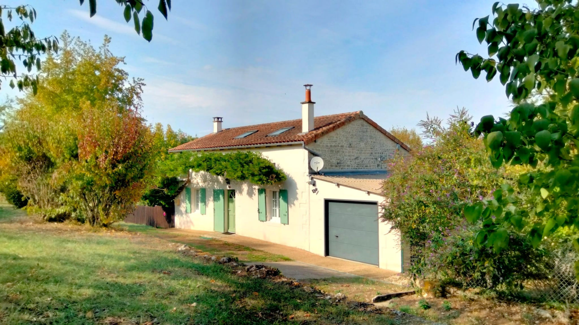 2-bedroom Village House In Bioussac, France (125 M²)