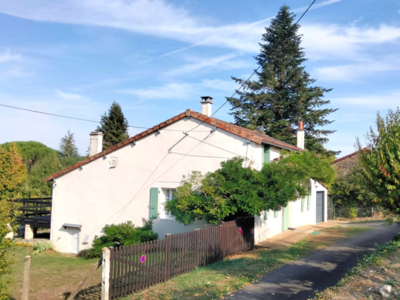 2-bedroom Village House In Bioussac, France (125 M²)