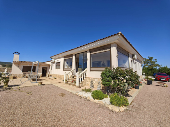 4-bedroom Detached Villa In Pinoso, Spain (169 M²)