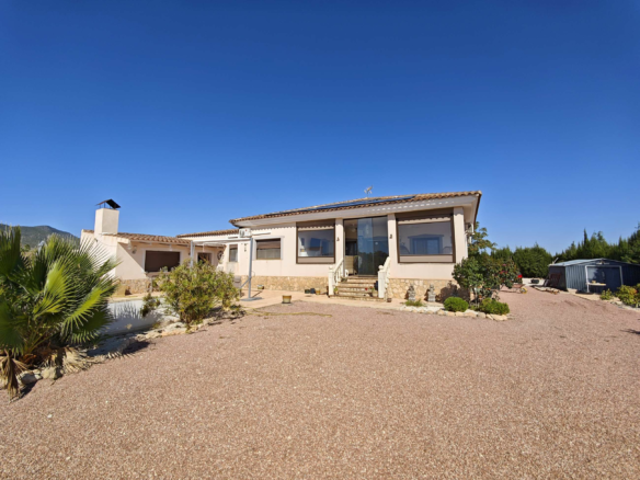 4-bedroom Detached Villa In Pinoso, Spain (169 M²)