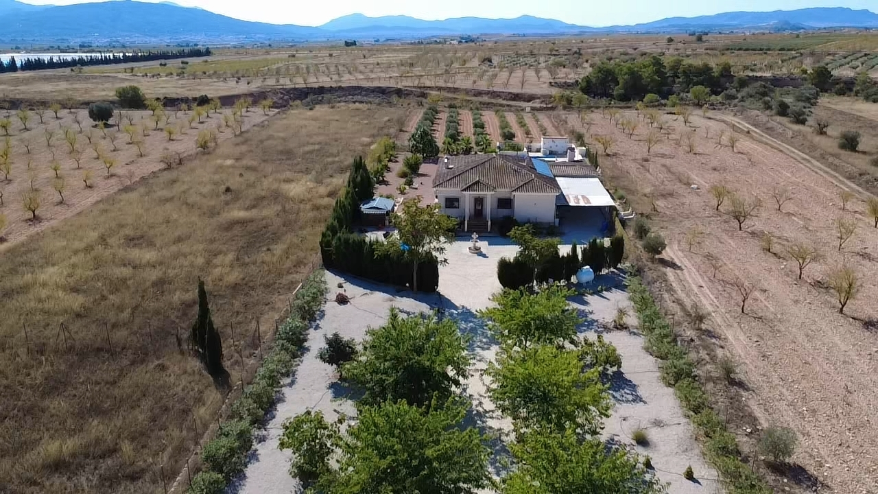 4-bedroom Detached Villa In Pinoso, Spain (169 M²)