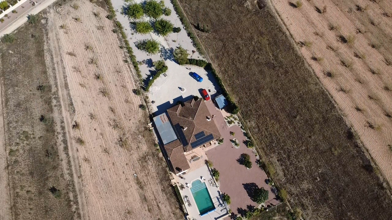4-bedroom Detached Villa In Pinoso, Spain (169 M²)