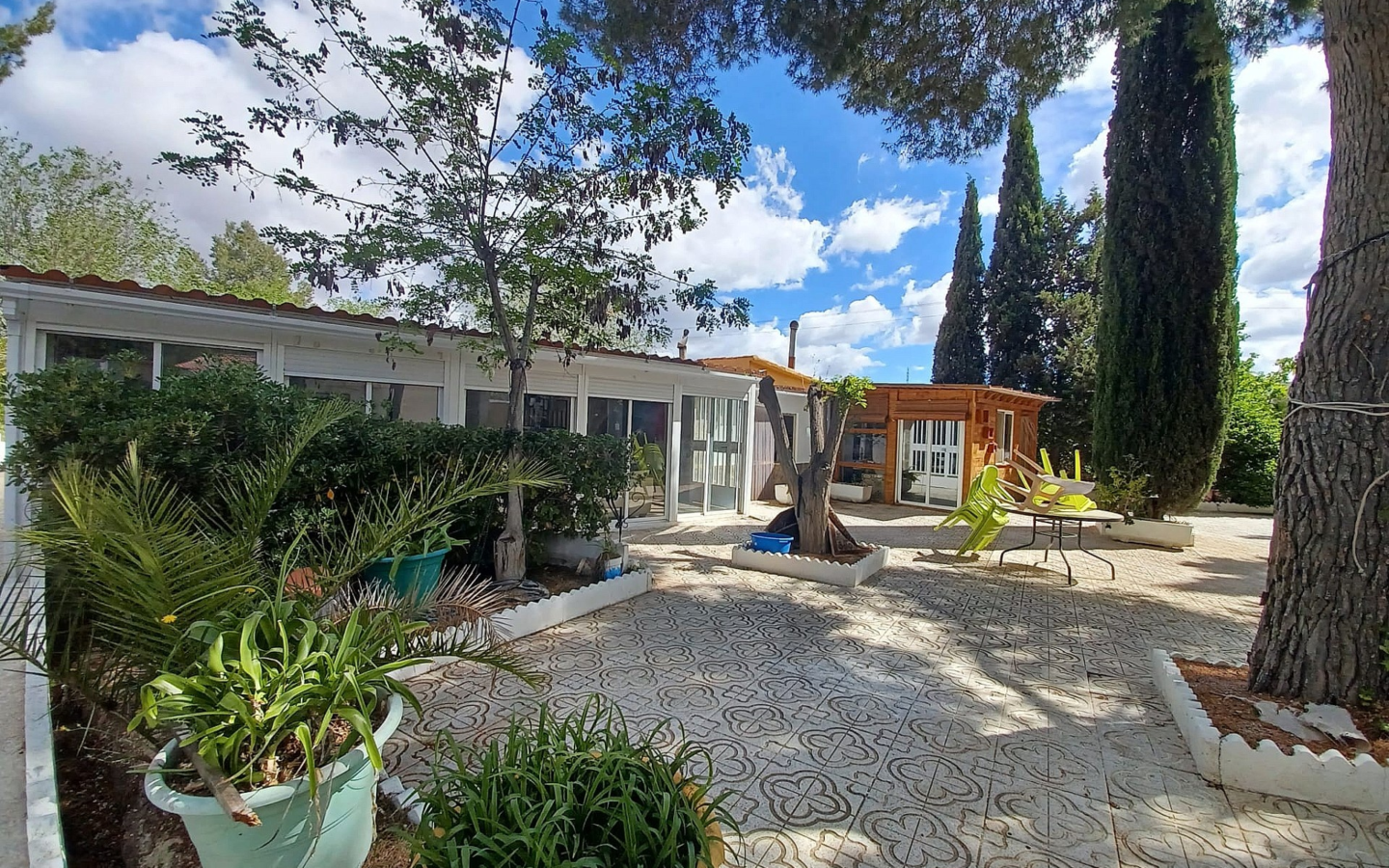 5-bedroom Detached Villa In Sax, Spain (222 M²)