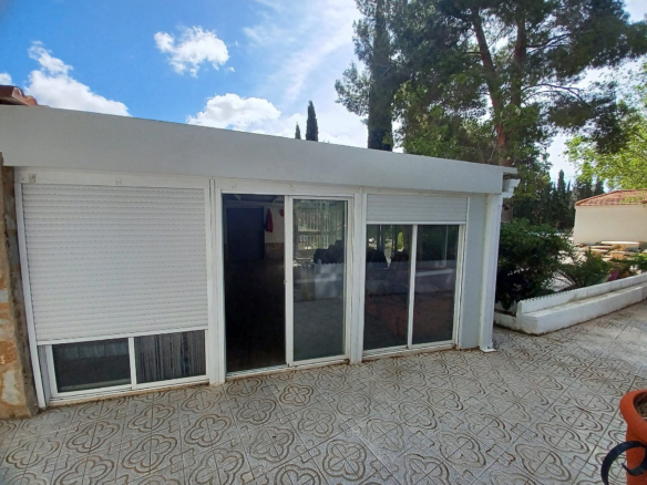 5-bedroom Detached Villa In Sax, Spain (222 M²)
