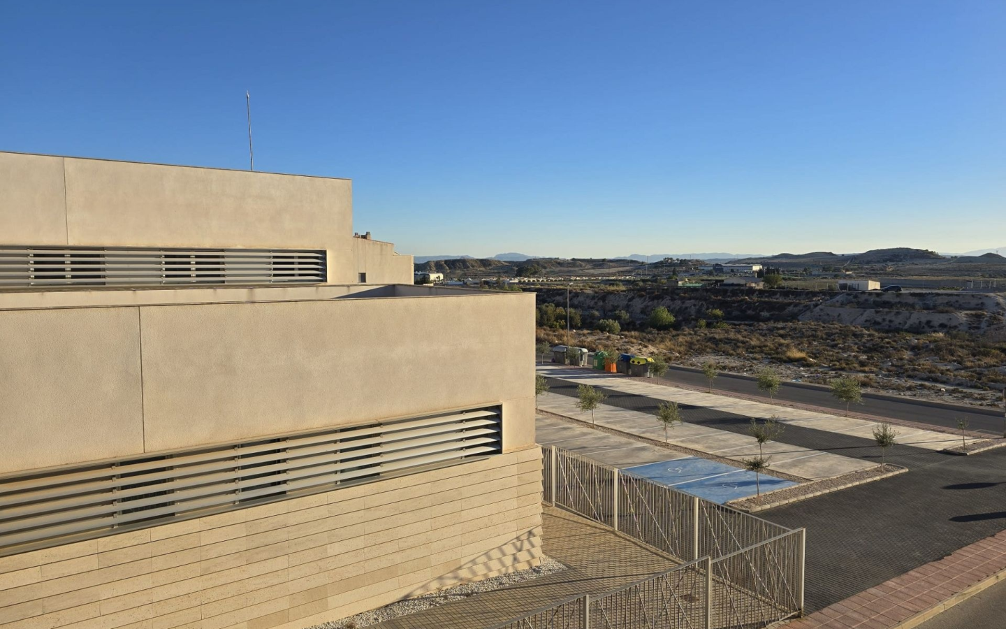 3-bedroom Apartment In Fortuna, Spain (110 M²)