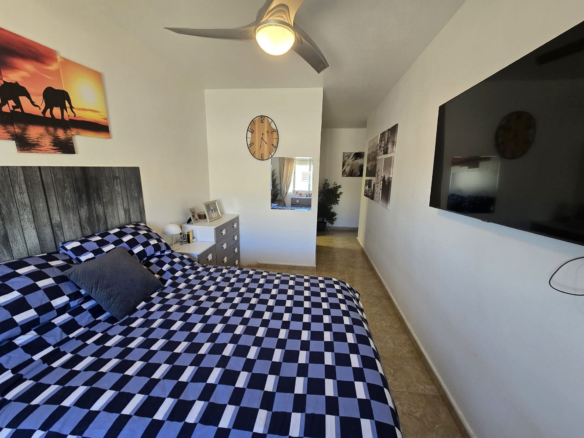 3-bedroom Apartment In Fortuna, Spain (110 M²)