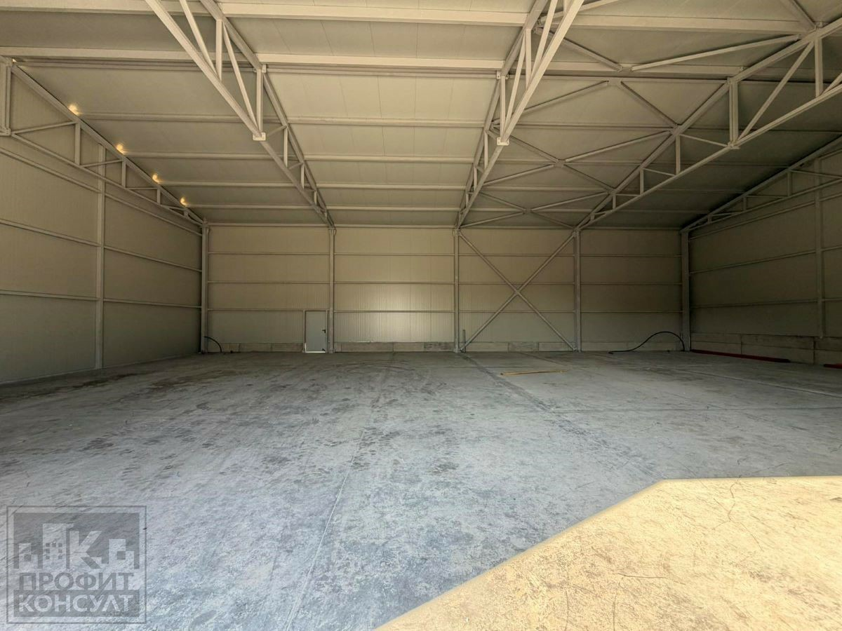 Warehouse Of 1200 M² In West Industrial Zone, Veliko Tarnovo