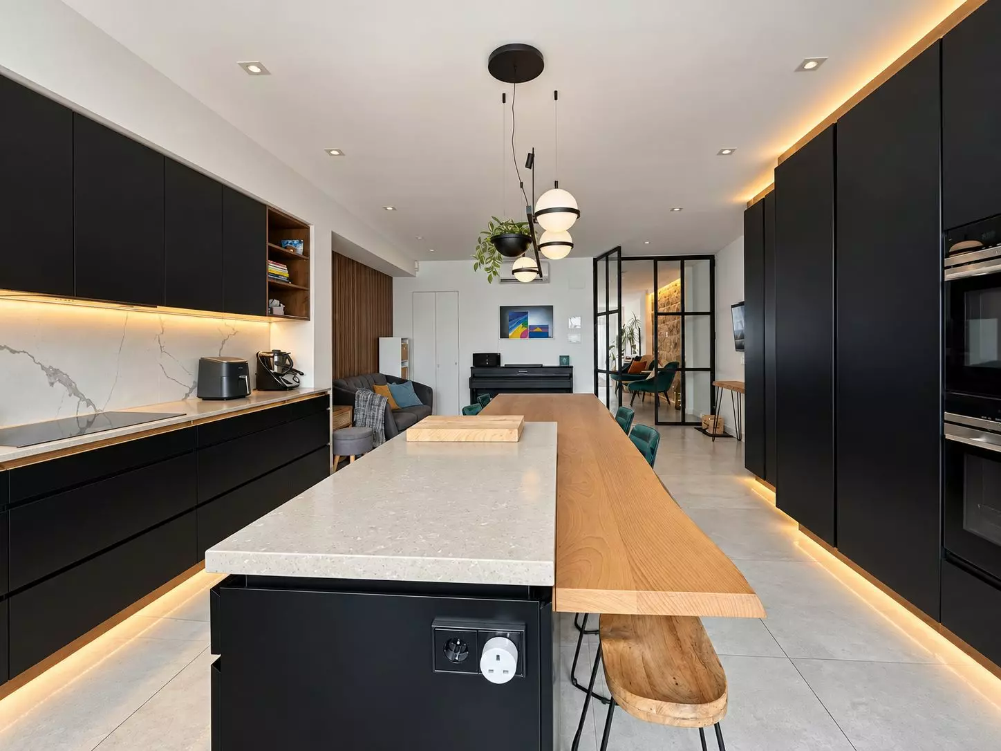 37-638d41 4-bedroom Town House In Jávea, Spain (330 M²)