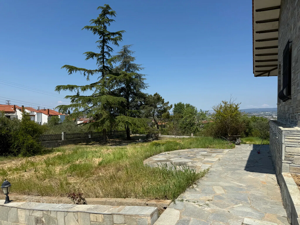 Villa In Thermi, Greece (600 M²)