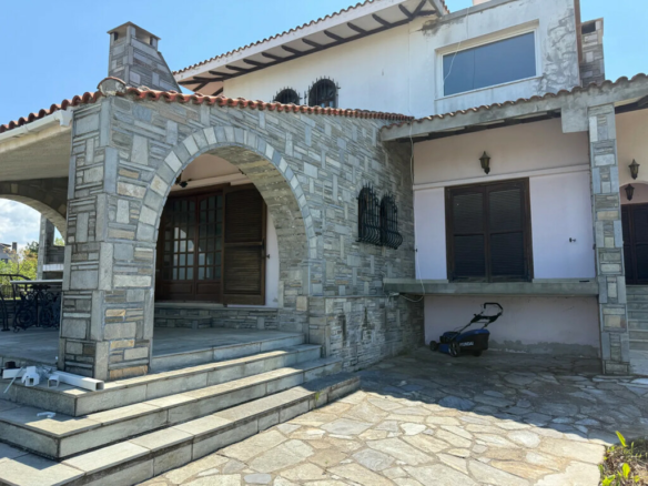 Villa In Thermi, Greece (600 M²)