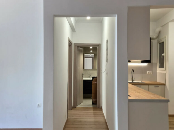 2-bedroom Flat In Kipseli, Greece (90 M²)