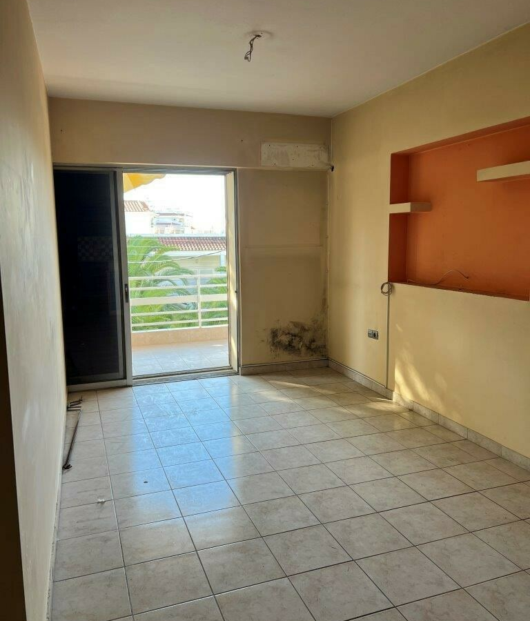 3-bedroom Flat In Glyfada, Greece (87 M²)