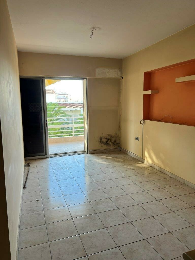 3-bedroom Flat In Glyfada, Greece (87 M²)