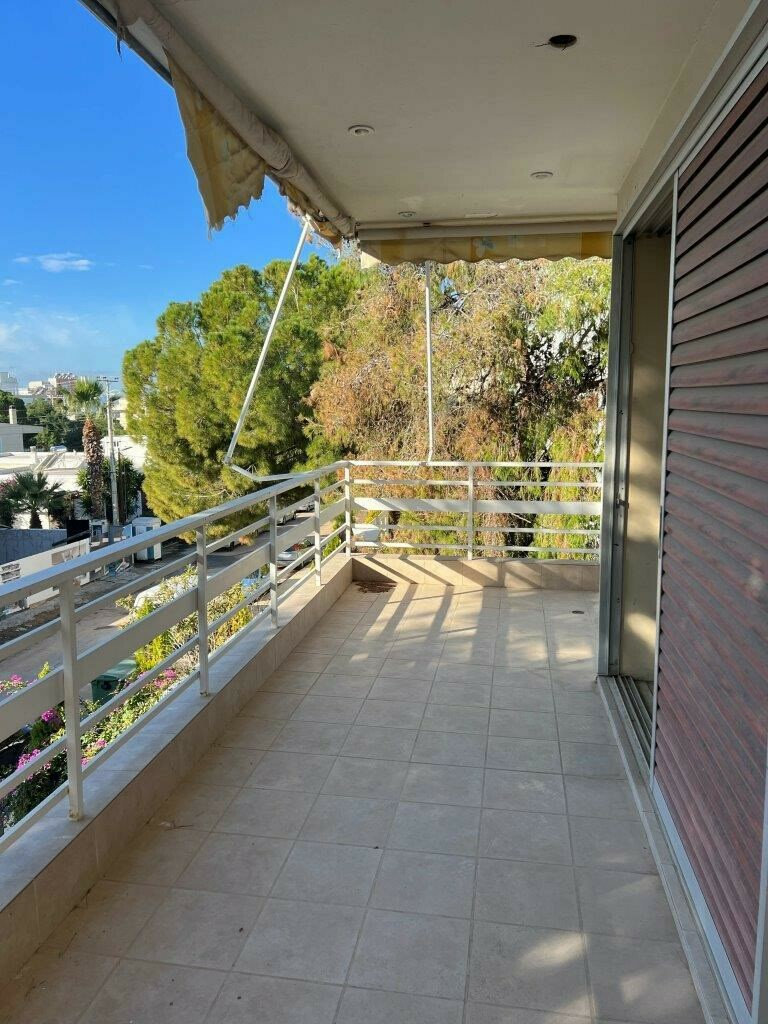 3-bedroom Flat In Glyfada, Greece (87 M²)