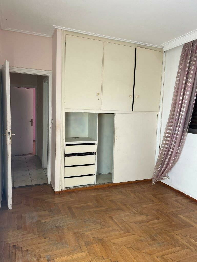 3-bedroom Flat In Glyfada, Greece (87 M²)