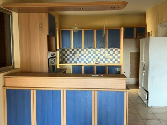 3-bedroom Flat In Glyfada, Greece (87 M²)
