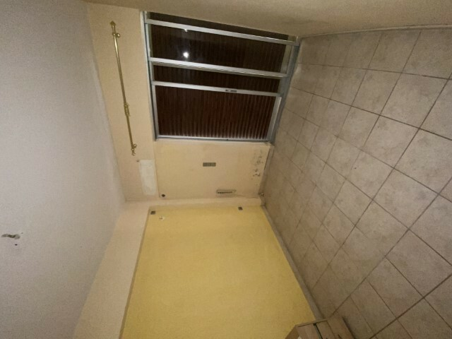 3-bedroom Flat In Glyfada, Greece (87 M²)