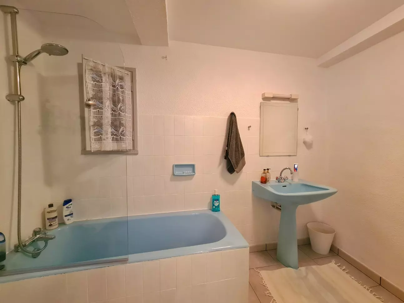 CRU178200ET-6f9cb6 3-bedroom House In Cruzy, France (158 M²)