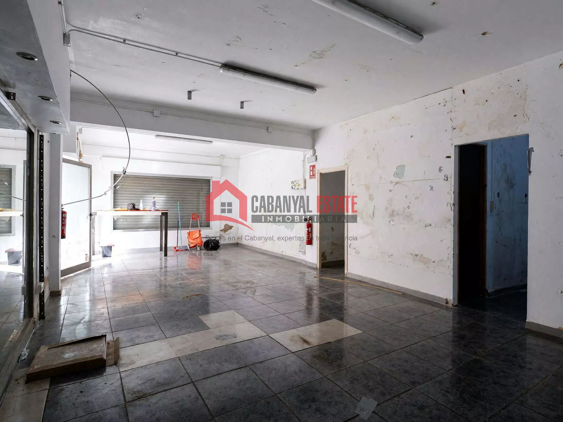 Commercial Premises In Valencia (68 M²)