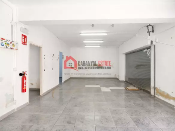 Commercial Premises In Valencia (68 M²)