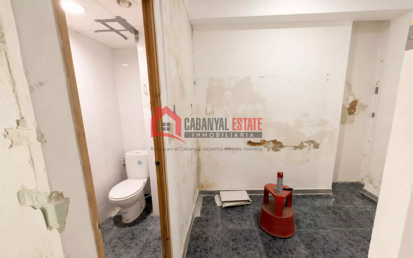 Commercial Premises In Valencia (68 M²)