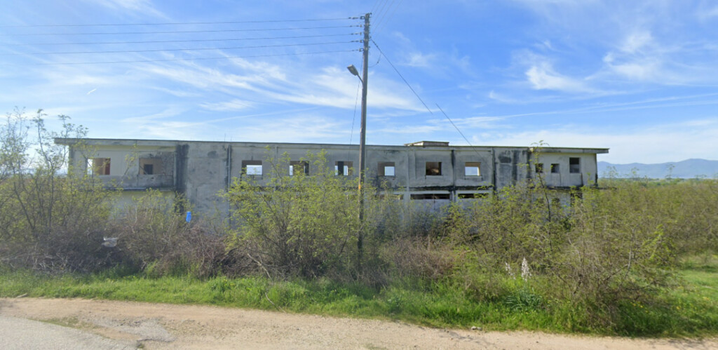 Building In Petritsi, Greece (2.000 M²)
