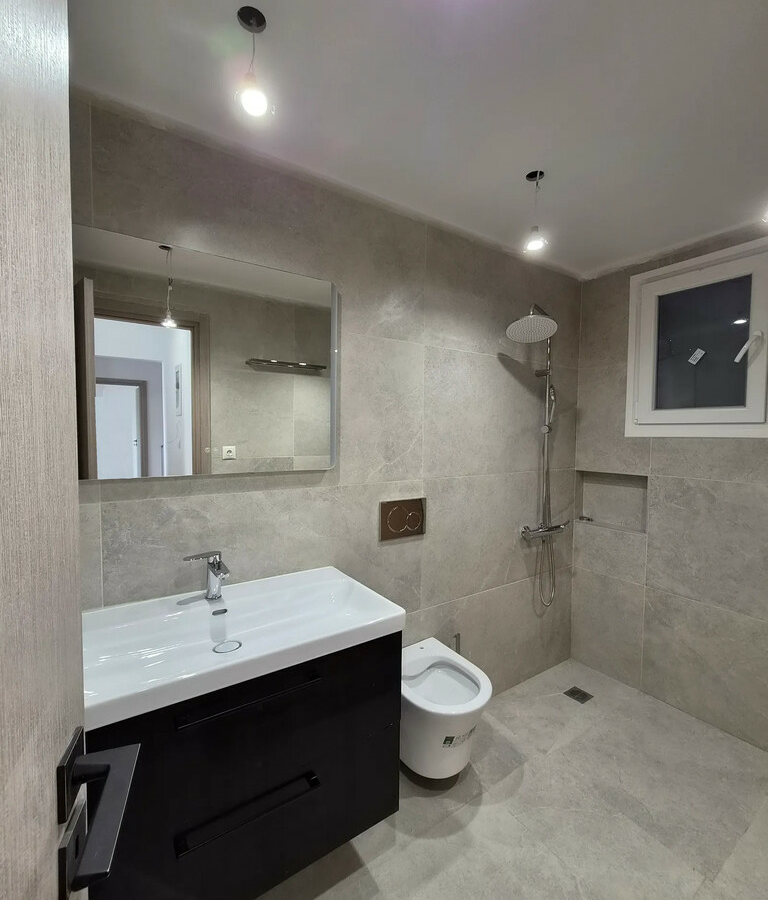 2-bedroom Flat In Kipseli, Greece (90 M²)