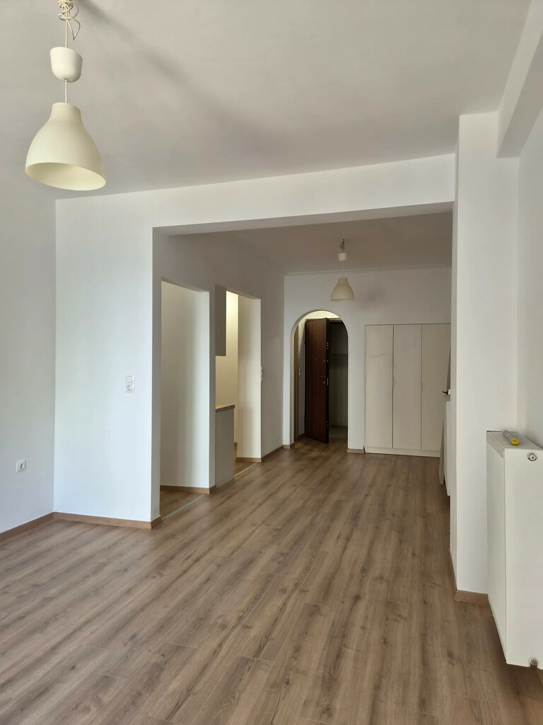 gsg01aadbvn-b663fe 2-bedroom Flat In Kipseli, Greece (90 M²)