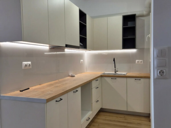 2-bedroom Flat In Kipseli, Greece (90 M²)