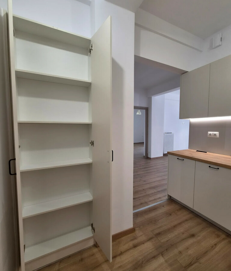 2-bedroom Flat In Kipseli, Greece (90 M²)