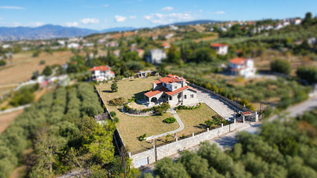 Villa In Thermi, Greece (600 M²)
